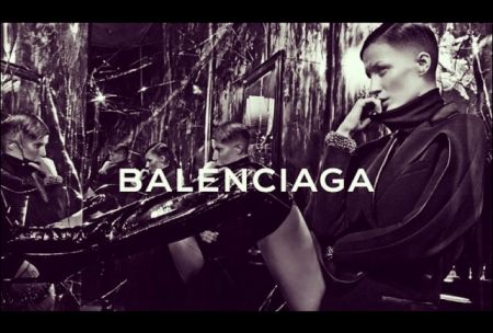 Balenciaga macht den Herbst heiß