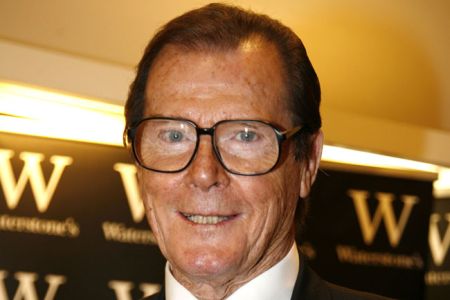 Roger Moore genoss 'Bond'-Sex-Szenen