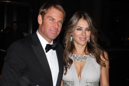 Elizabeth Hurley: Doppelte Hochzeit