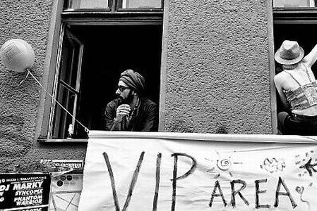 "Meine Fotografie würde ich nicht als Kunst einstufen, eher als eine Dokumentation des Lebens  vor der eigenen Haustür"