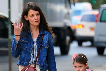 Katie Holmes will adoptieren