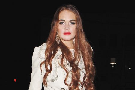 Lindsay Lohan verliert gegen Pitbull