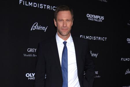 Aaron Eckhart fällt nicht auf