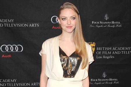 Amanda Seyfried trauert Brüsten hinterher